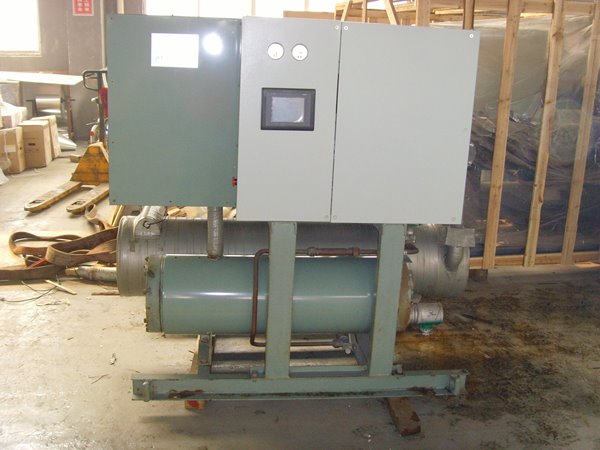 石碣镇酒店中央空调不停机清洗方法介绍